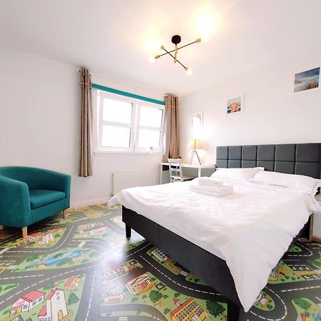 Modern And Spacious Double&King Bedrooms Both With Private Bathrooms เอดินบะระ ภายนอก รูปภาพ